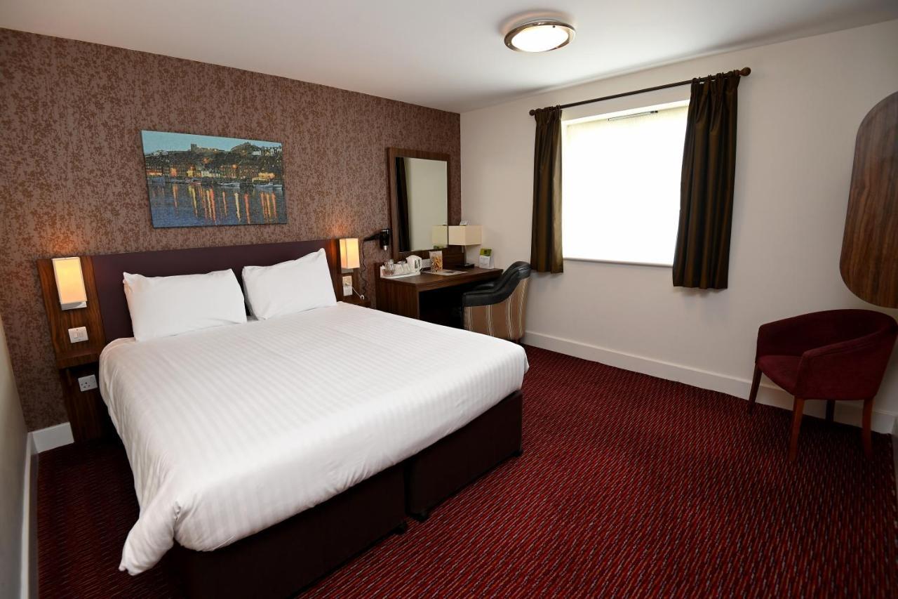 Penny Hedge, Whitby By Marston'S Inns Extérieur photo