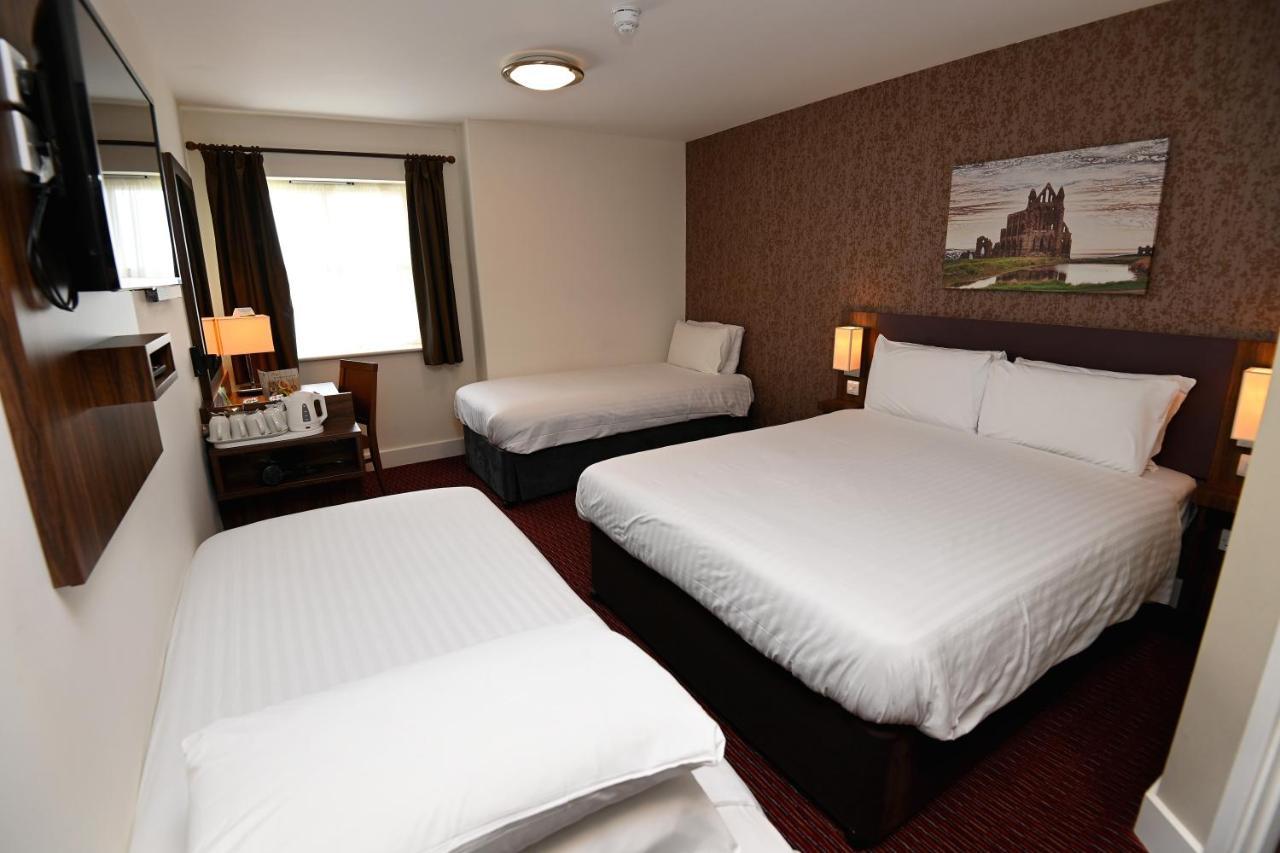 Penny Hedge, Whitby By Marston'S Inns Extérieur photo