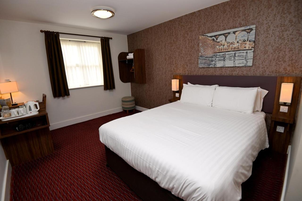 Penny Hedge, Whitby By Marston'S Inns Extérieur photo