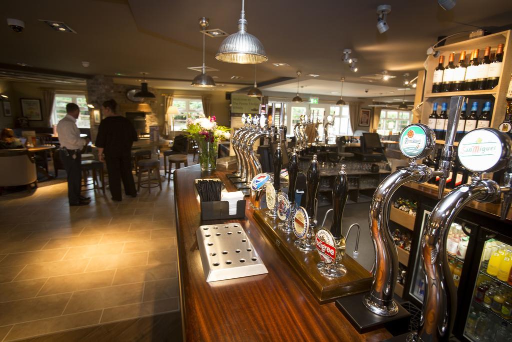 Penny Hedge, Whitby By Marston'S Inns Extérieur photo